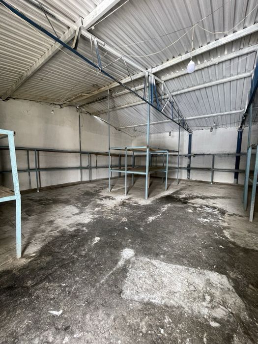 Ориентир: Улугбек. Сдаётся склад в аренду.За 1 кв. метр 28 тыс.