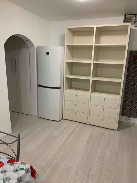 Închiriez apartament Rovine /poștă