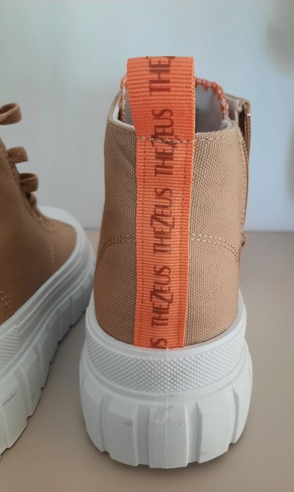 Bascheți/Teniși Tezeus noi