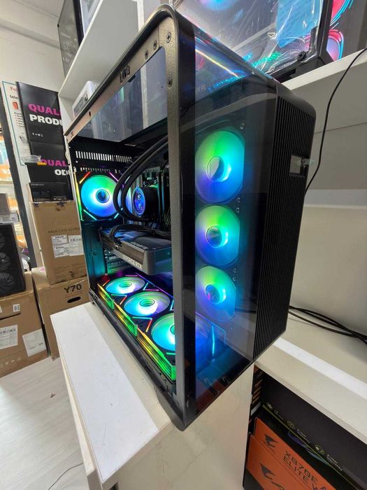 Calculator Gaming Ryzen 7 7800x3d,RTX 5070,32GB DDR5,SSD 1TB,Garantie!