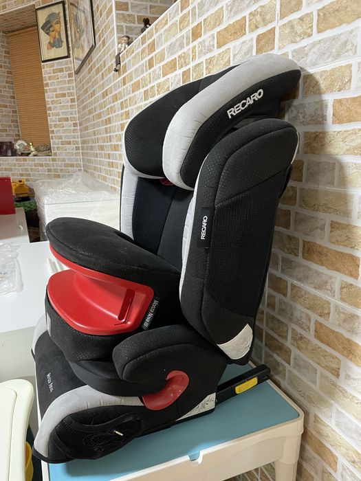 Автокресло фирма Recaro