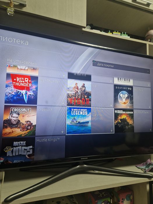 Продам Ps4 Pro с играми