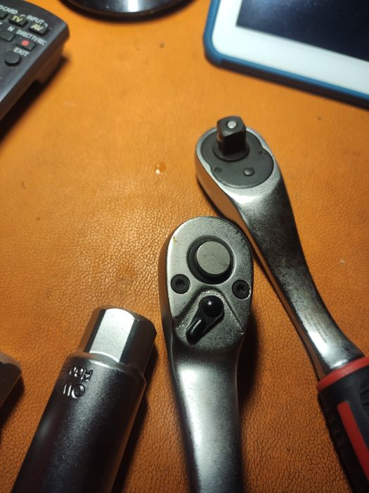 Мулти функционален ключ с тресчотка