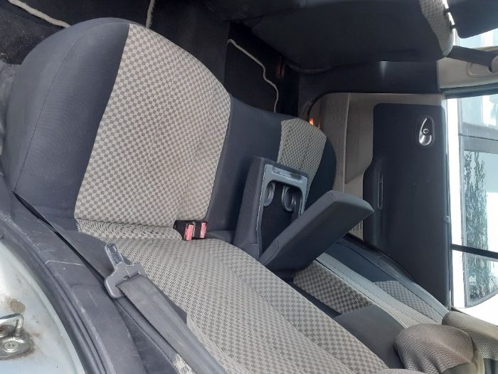 Рено Меган 2 седан на части