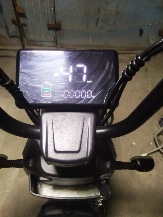 Скутер в идеальном состояние