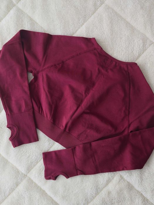 Спортен сет 3 цвята – оформящ клин + блузка