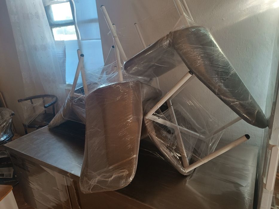 Стол стульчигімен