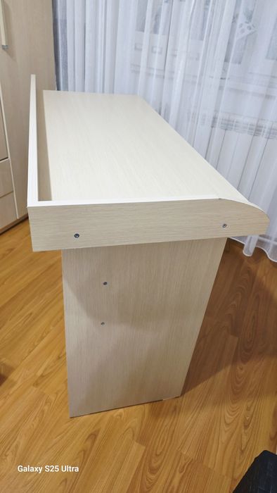 Birou din PAL – stare foarte buna