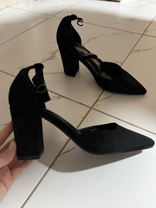 Стильные женские туфли на каблуке