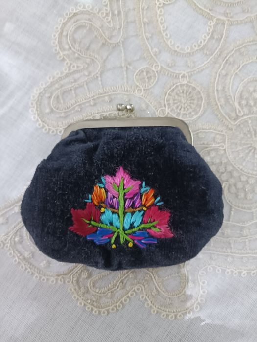 Бархатный кошелек .