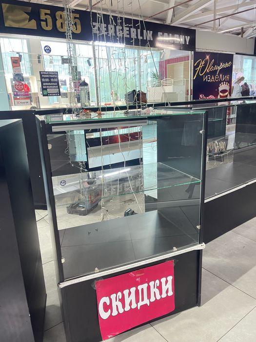 Продам готовые витрины