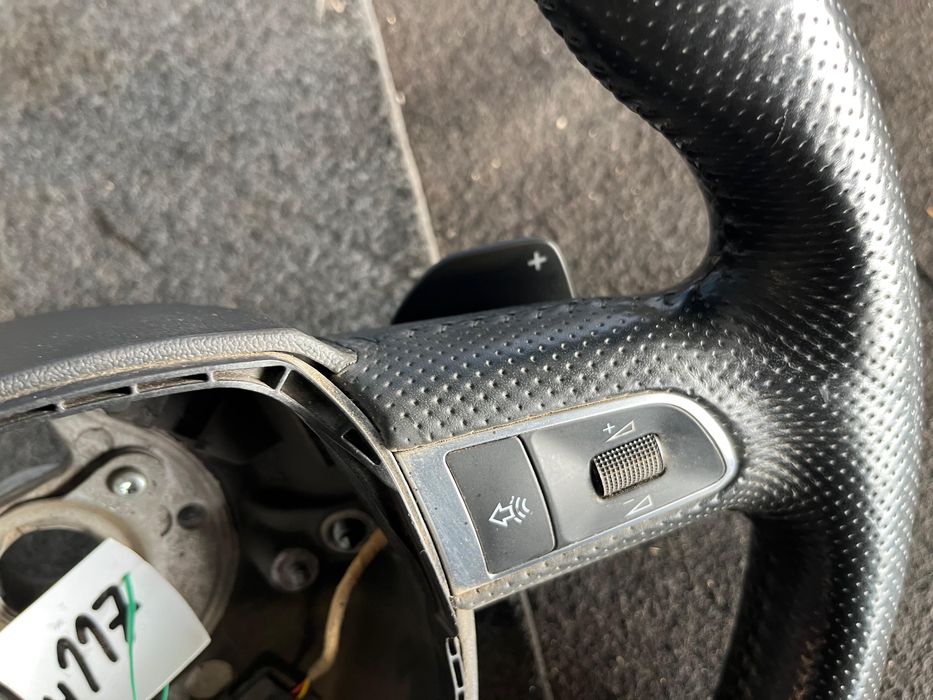 Оригинален волан за Ауди Audi 8P0419091 A3 S-line пера ном 117