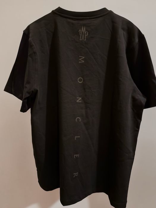 Tricou M.O.N.C.L.E.R. Marimea XXL cu eticheta