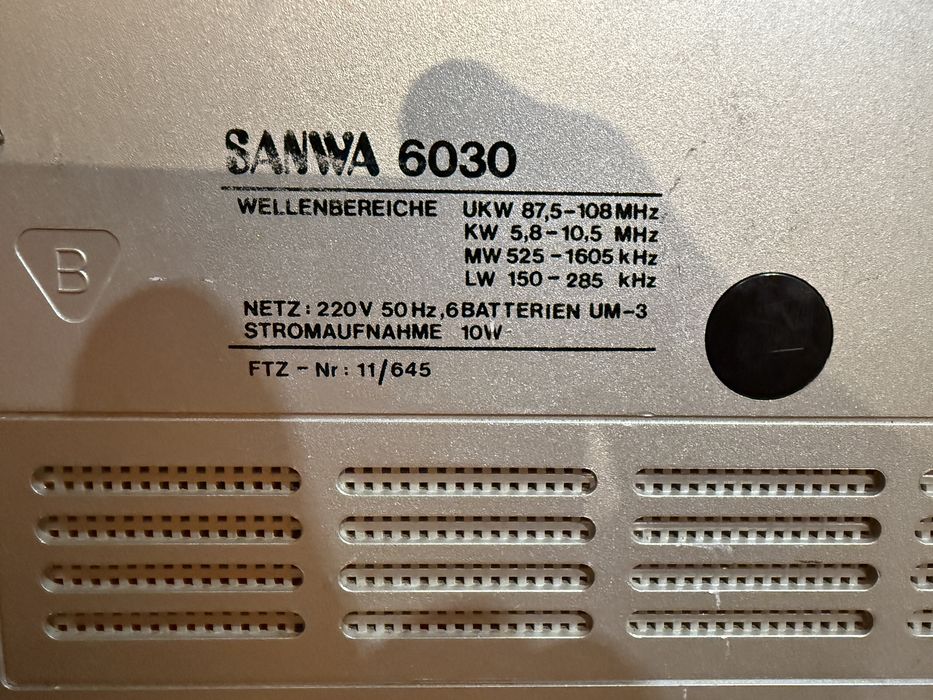 Радио Sanwa 6030