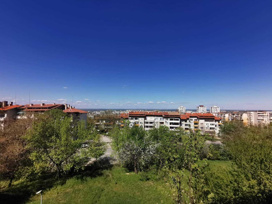 Продава се Тристаен апартамент в Русе, Дружба 3 - 104 кв.м за 932 €/кв.м - Снимка #12