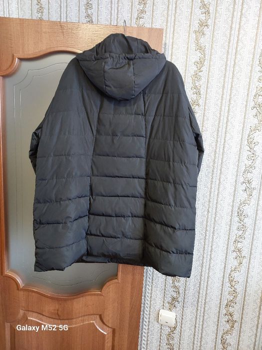 Продам куртку новую