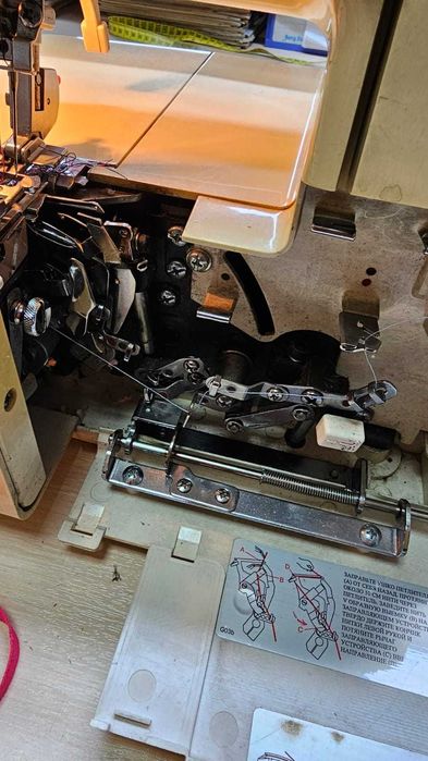 Продаётся коверлок