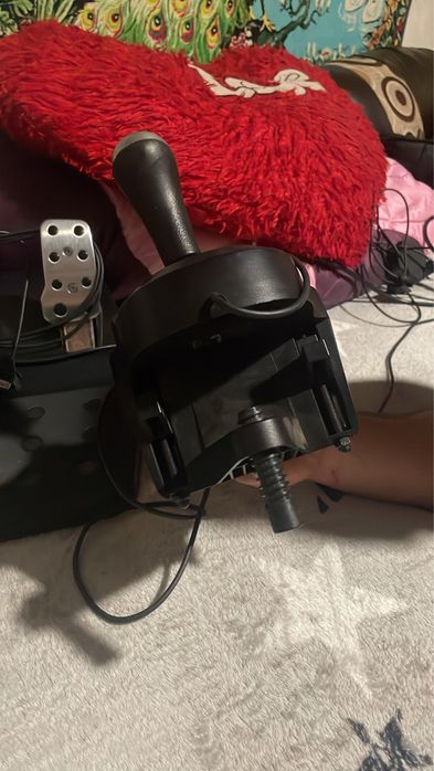 Volan Logitech g29 Citeste descrierea