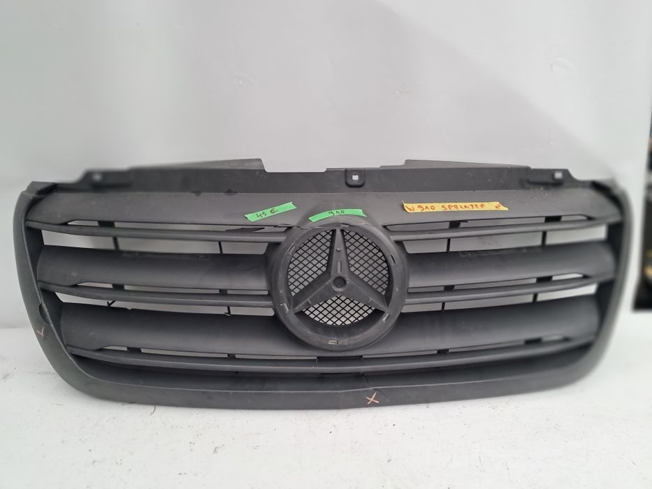 Грил решетка Mercedes Sprinter W910