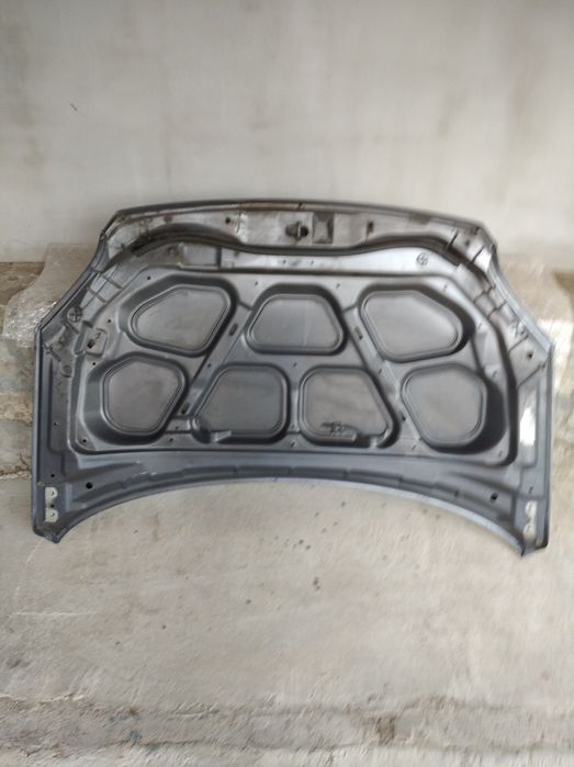 Преден капак за Киа Спортидж 2009г.