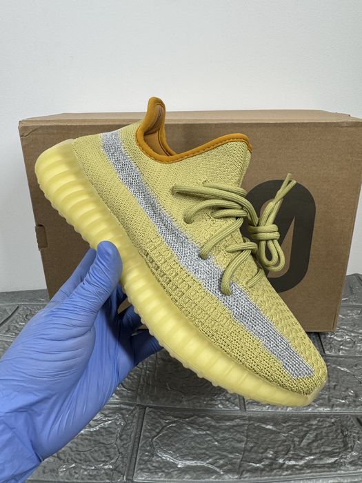 Yeezy 350 v2 Marsh