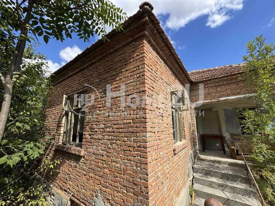 Продава се Къща в с. Венелин, Област Варна - 82 кв.м за 305 €/кв.м - Снимка #3