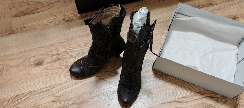 Елегантни Боти от естествена кожа цвят кафяв Нови Номер 38