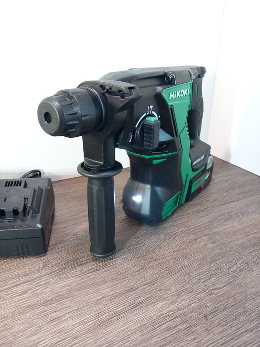 Vând rotopercutor Hikoki
