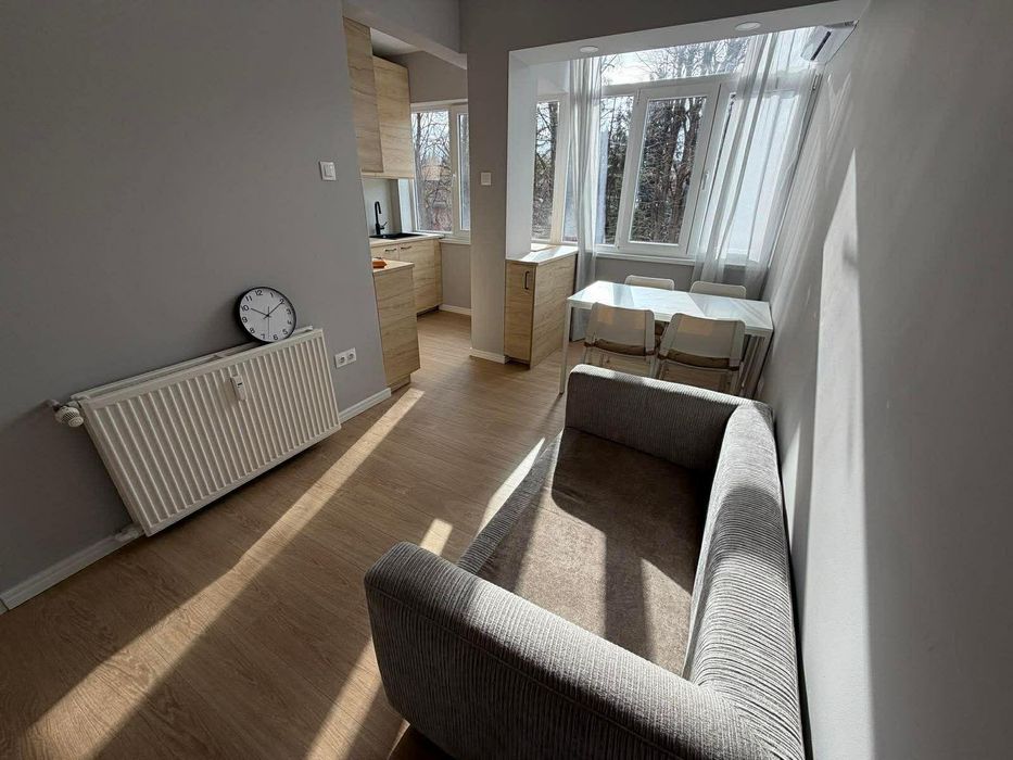 Дава се под наем Двустаен апартамент в София, Лозенец - 75 кв.м за 800 € - Снимка #1