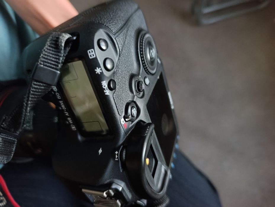 Фотоапарат Canon 5D Mark IIIи обектив 24-70 USM II