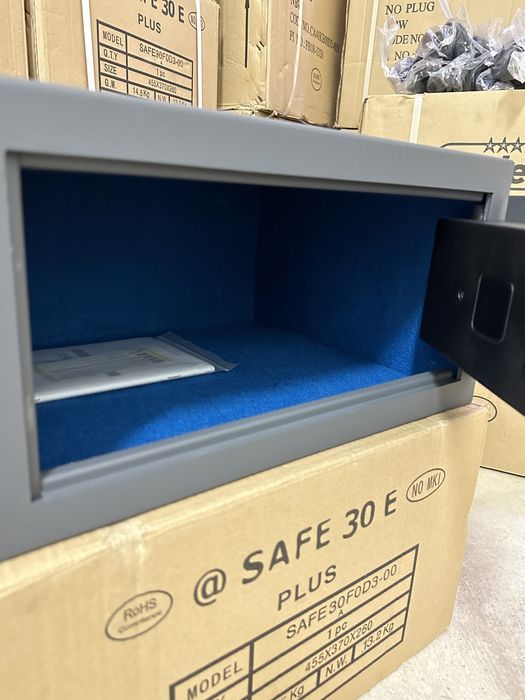 Seifuri noi antiefracție / electronic + cheie magnetică