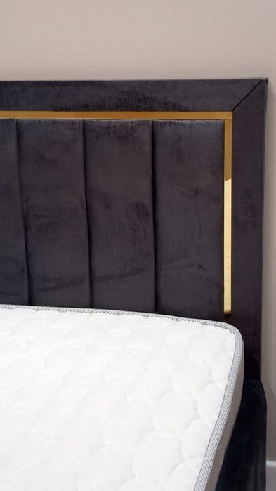 Большая Двухспальная кровать с Матрасом