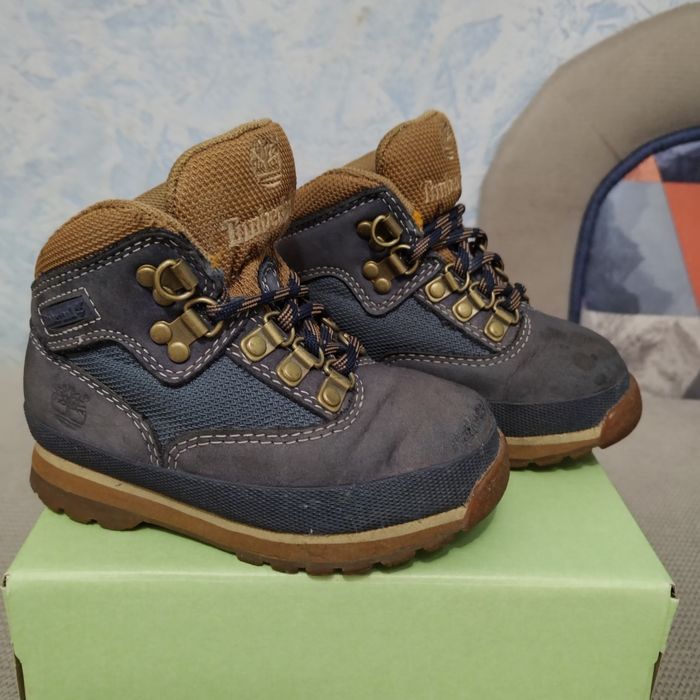 Продам кожаные ботинки, ботинки Salomon