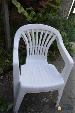Пластмасови градински столове