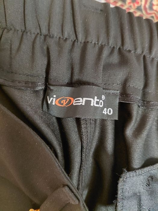 Продам брюки палацио Новые 46р