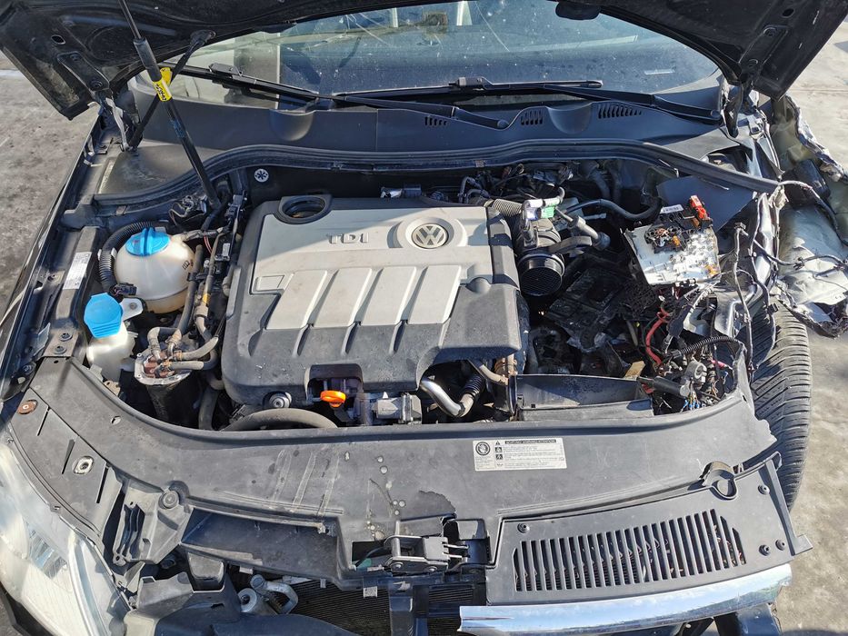 dezmembrez passat B6 R Line DSG cod motor CBAB/aripi passat b6/hayon