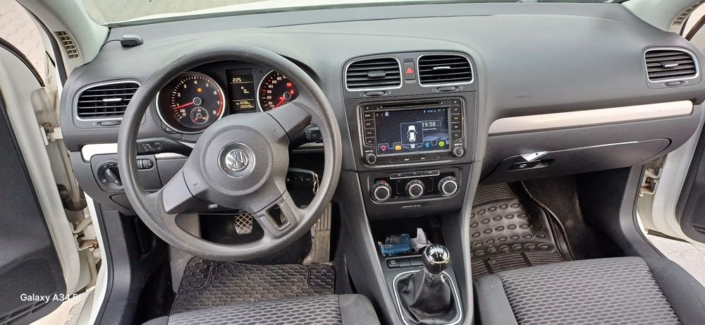 VOLKSWAGEN Golf 2010 — imagine 3