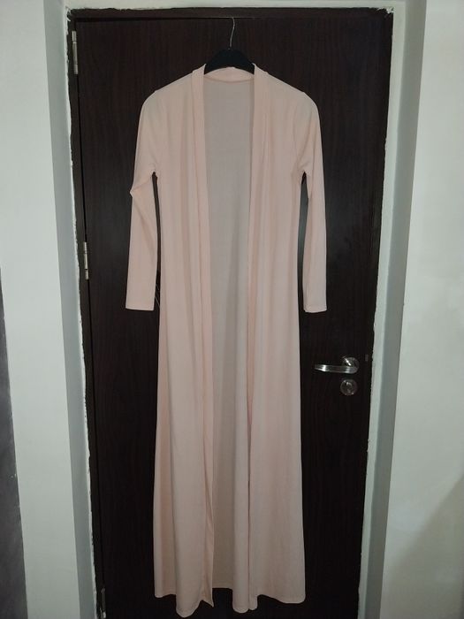 Vând capod damă lung