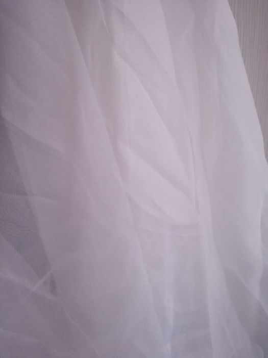 Сватбена рокля тип бална