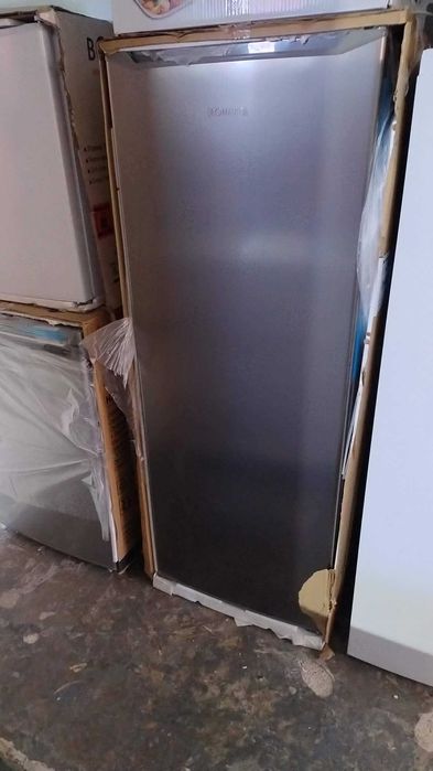 Чисто нов Вертикален Фризер Bomann 142.6 см 168 л Инокс