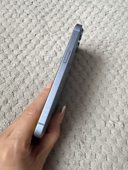Iphone 14 128 GB светло синьо бижу