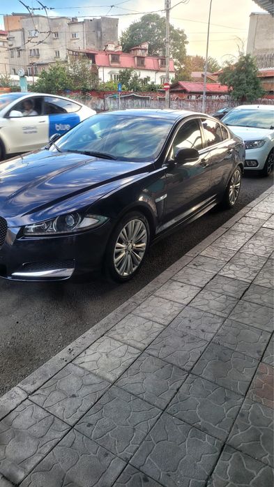 Jaguar XF luxury line
