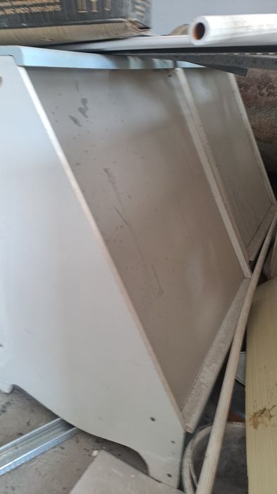 Прилавка тумба сотилади