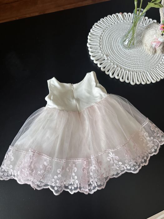 Официлна рокля за повод 9-12м.