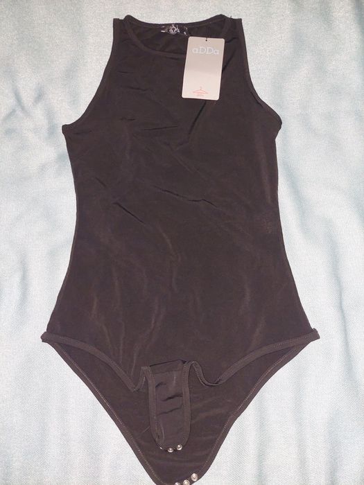 Черно боди с етикет