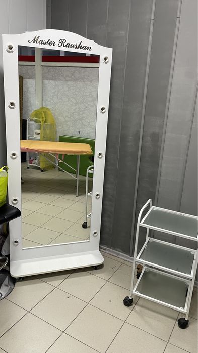 Гримерное зеркало