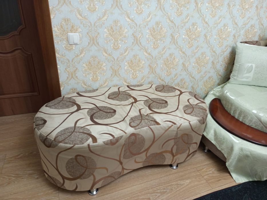 Диван в гостинную, угловой.