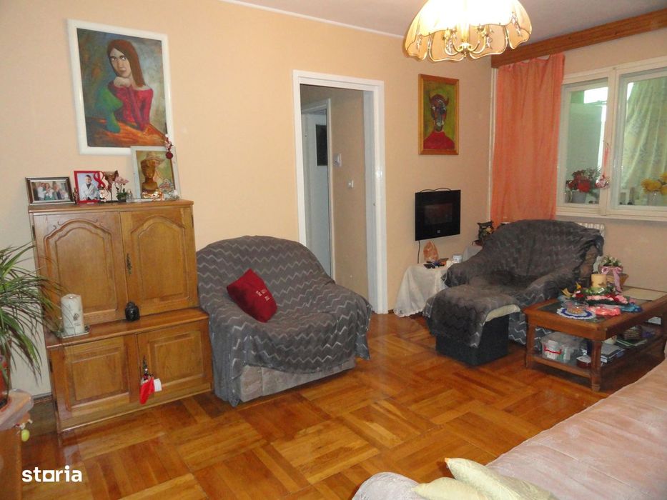 Apartament 3 camere conf. 1, 2 balcoane, et. 3, Vlaicu - Lebada, 73 mp