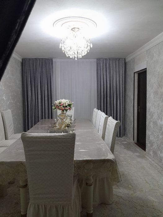 Parda sotaman zal uchun deraza va eshikga