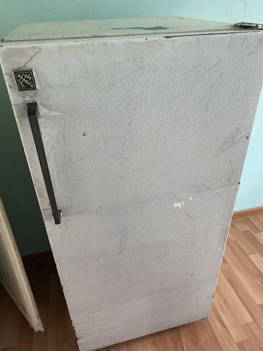 Холодильник б/у на запчасти